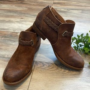 Born Sylvia Ankle Boot in Color Tobacco Fullgrain Leather & Suede Women’s Sz 6